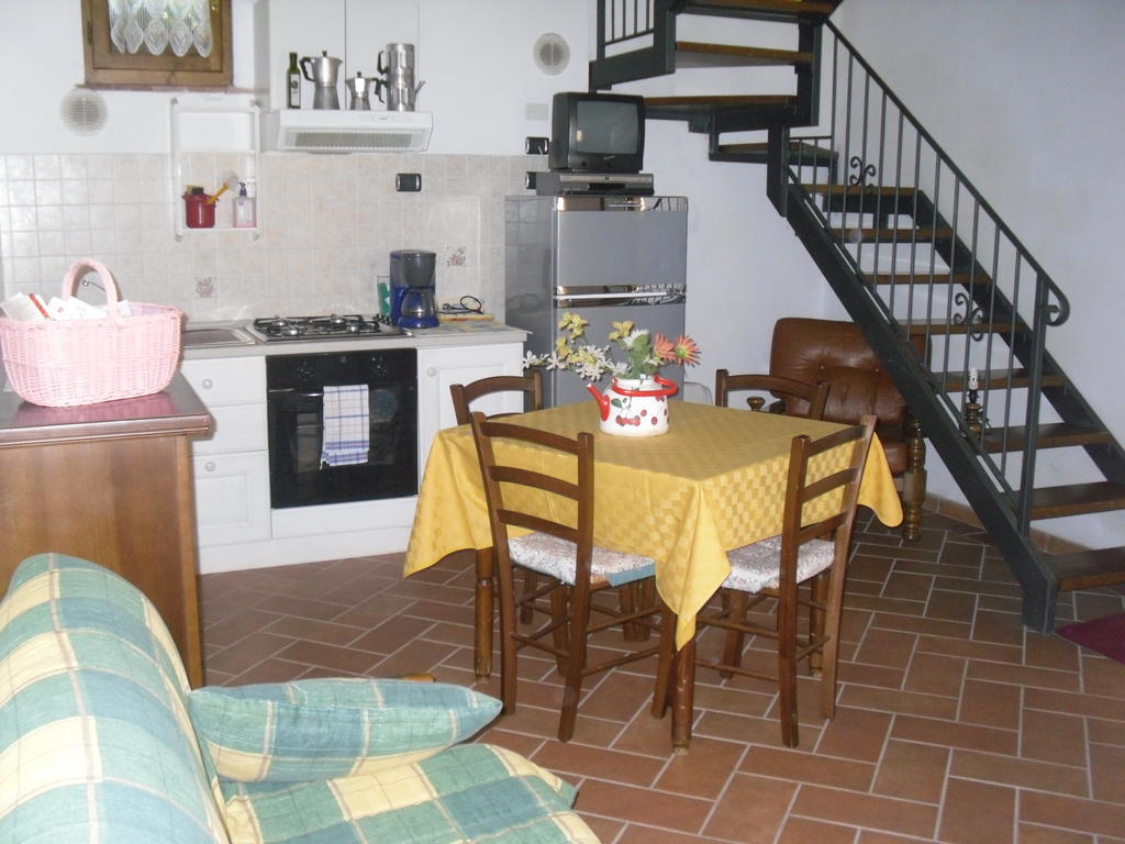 Borgo Fango Apartamento Montieri Quarto foto